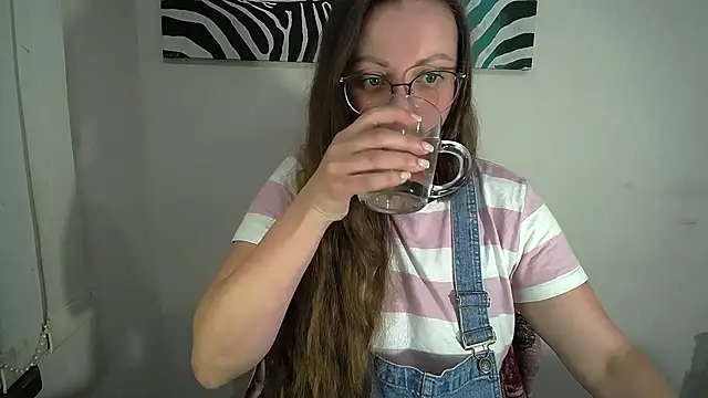  Annabelle Lee online show from June 18, 9:14 am