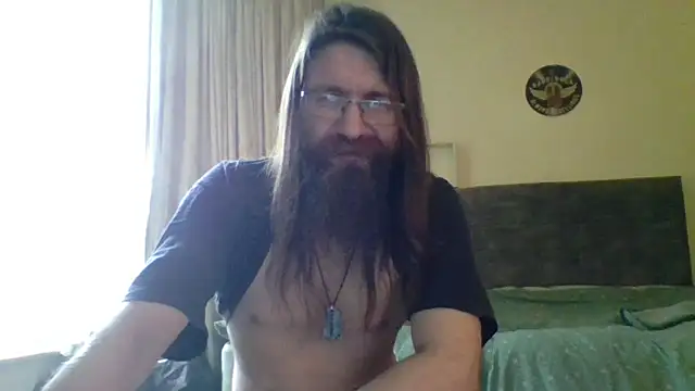 Snapshot of Dreamer8802 chatting on March 9, 12:42 pm Dreamer8802 online show from March 9, 12:42 pm