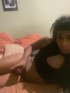 Moorella1 online show from December 14, 8:02 pm