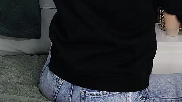 tanyagrey online show from February 26, 6:45 am