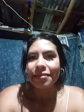 Snapshot of Alanagracia chatting on November 2, 12:24 am Alanagracia online show from November 2, 12:24 am