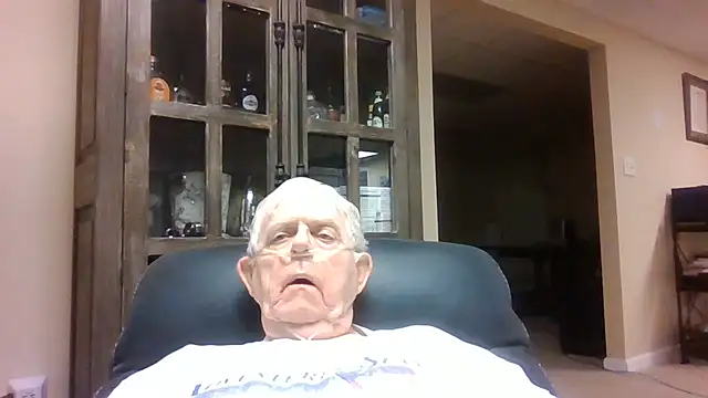 Snapshot of bootlegmanz chatting on June 22, 7:22 pm bootlegmanz online show from June 22, 7:22 pm