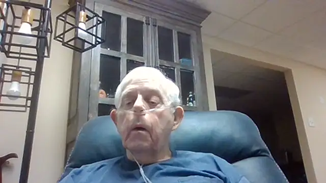 Snapshot of bootlegmanz chatting on June 23, 3:32 pm bootlegmanz online show from June 23, 3:32 pm