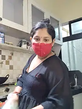 Snapshot of IND_COUPLE1 chatting on December 11, 2:00 pm IND COUPLE1 online show from December 11, 2:00 pm