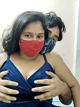 Snapshot of IND_COUPLE1 chatting on December 17, 12:22 pm IND COUPLE1 online show from December 17, 12:22 pm