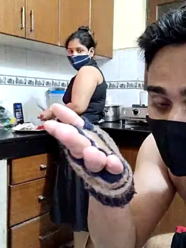 Snapshot of IND_COUPLE1 chatting on February 7, 2:04 pm IND COUPLE1 online show from February 7, 2:04 pm