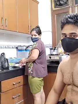 Snapshot of IND_COUPLE1 chatting on February 15, 2:00 pm IND COUPLE1 online show from February 15, 2:00 pm