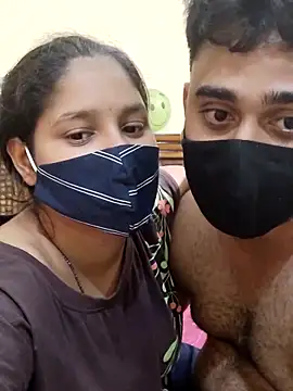 Snapshot of IND_COUPLE1 chatting on February 16, 9:16 pm IND COUPLE1 online show from February 16, 9:16 pm