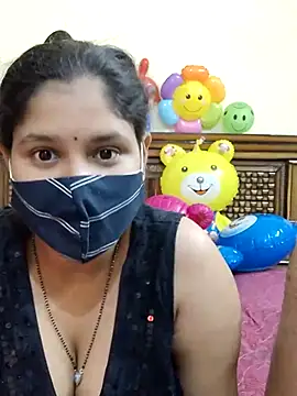 Snapshot of IND_COUPLE1 chatting on February 23, 7:49 pm IND COUPLE1 online show from February 23, 7:49 pm