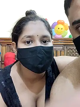 Snapshot of IND_COUPLE1 chatting on March 3, 2:26 pm IND COUPLE1 online show from March 3, 2:26 pm