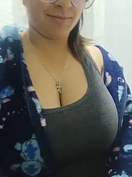  Angelinaandrade  online show from June 20, 1:09 am