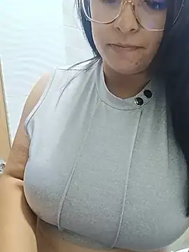  Angelinaandrade  online show from July 14, 1:19 am