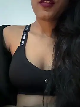 Hot Goldengirl online show from February 5, 8:24 pm