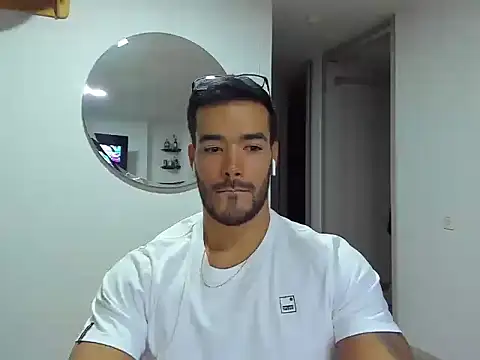 Snapshot of Alexander_Martines chatting on July 19, 12:36 am Alexander Martines online show from July 19, 12:36 am