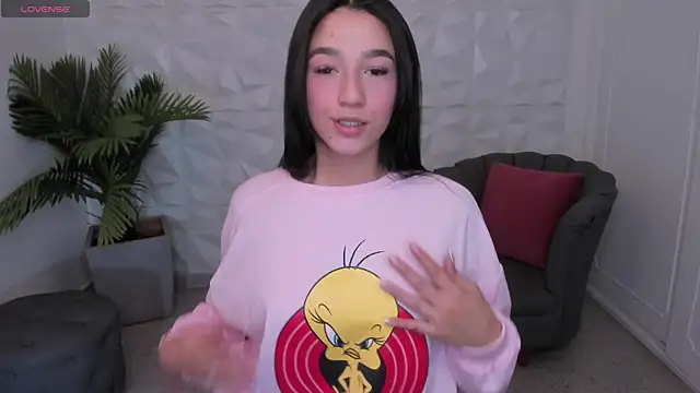 SaraaMills online show from January 17, 7:27 pm