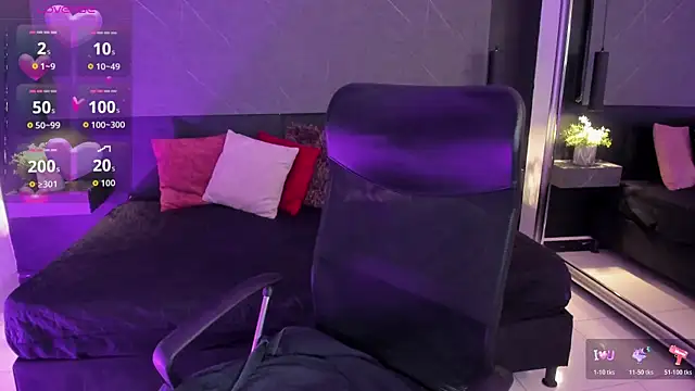 SaraaMills online show from July 9, 3:54 am