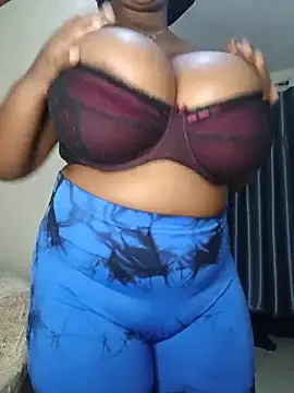 Snapshot of suckmyboobs12_ chatting on July 3, 7:37 am suckmyboobs12 online show from July 3, 7:37 am