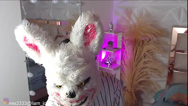 Jonesliam23 online show from October 31, 7:48 pm