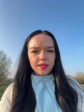 Vanesskaa online show from March 21, 5:05 pm