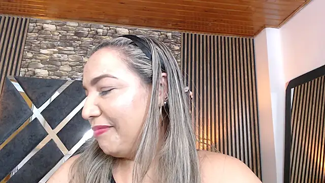 marie hss online show from May 20, 7:42 pm