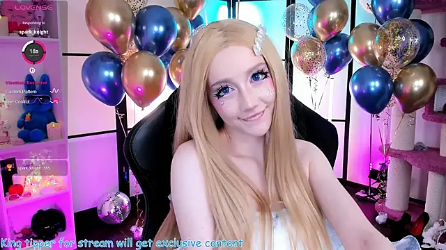 LilithLin online show from April 7, 8:09 pm