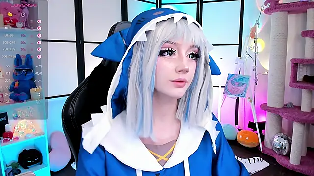 LilithLin online show from April 11, 6:45 pm