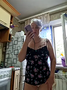Tina Alev online show from June 18, 2:54 pm