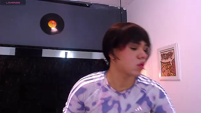 AndreaGil  online show from February 22, 5:11 pm