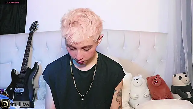 lil tay  online show from March 18, 1:21 am
