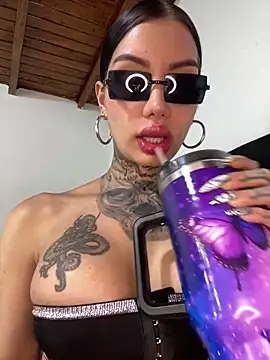 Zaratattoox online show from March 22, 10:46 pm