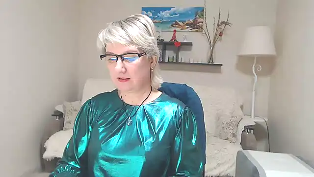 FleurMays online show from February 19, 4:12 am