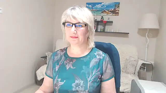 FleurMays online show from March 22, 4:56 am