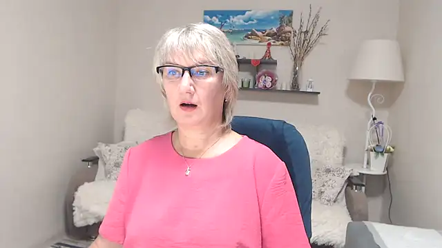 FleurMays online show from October 6, 5:05 am