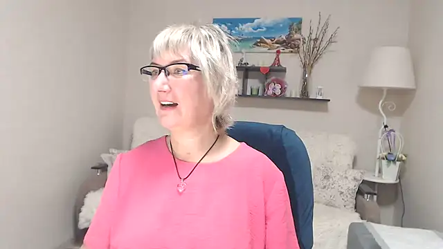 FleurMays online show from October 11, 5:17 am