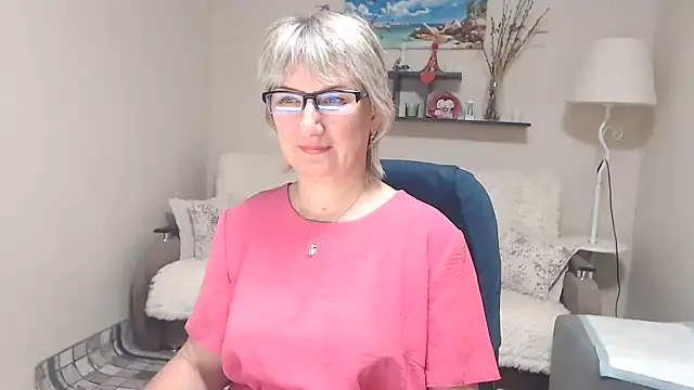 FleurMays online show from October 31, 12:06 pm