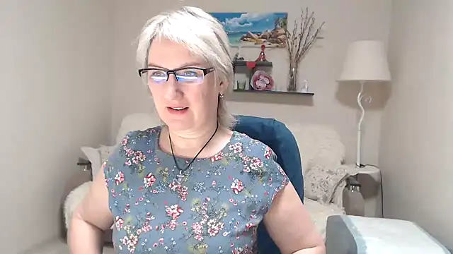 FleurMays online show from March 15, 3:23 am