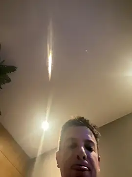 Diegovers online show from May 21, 1:34 am