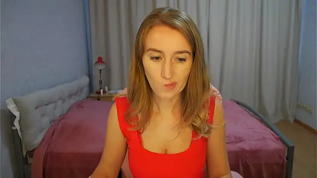 Sophiloren online show from June 13, 3:54 pm