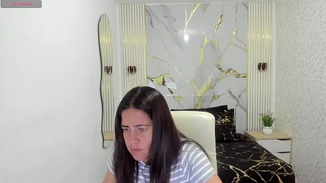 kathina giraldo online show from March 26, 12:55 pm