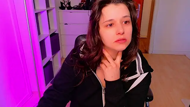 jenna-sxy19 online show from March 17, 12:46 pm