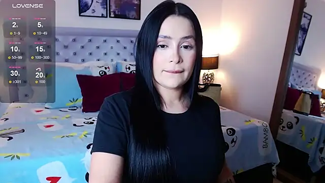 sarascottt online show from March 9, 8:02 pm