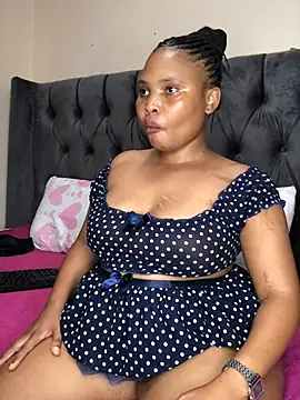 Anaelle24 online show from February 9, 5:17 pm