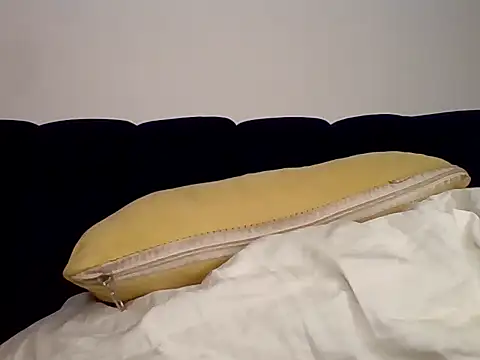 freacky20 online show from April 8, 9:26 pm