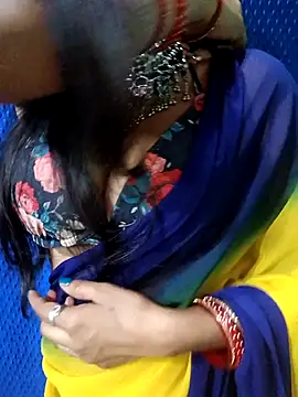 Snapshot of Savita_hotmom chatting on April 4, 7:11 pm Savita hotmom online show from April 4, 7:11 pm