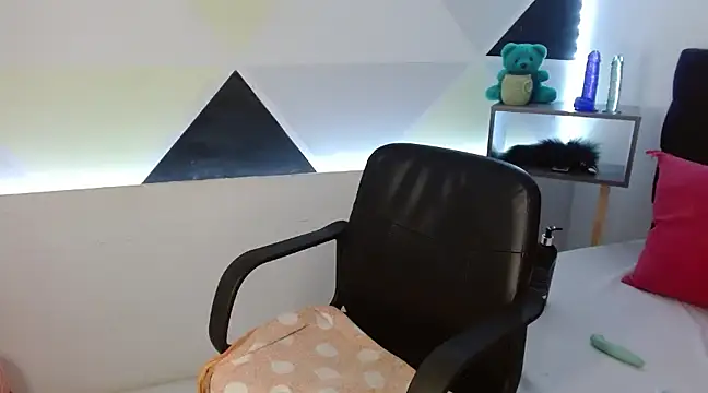 ZashaRomero online show from February 22, 1:00 am