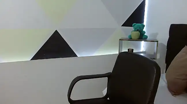 ZashaRomero online show from March 21, 9:23 pm