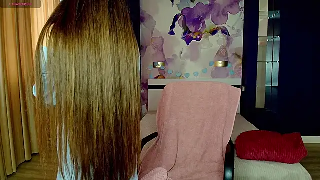 AriaGray online show from February 21, 8:15 am