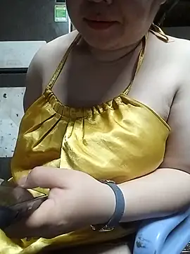 VyOanh2K online show from May 14, 3:52 pm