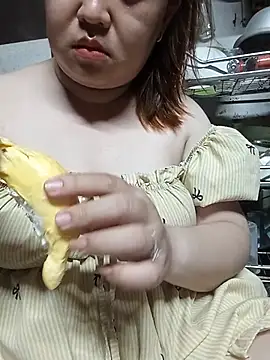 VyOanh2K online show from June 6, 4:12 pm