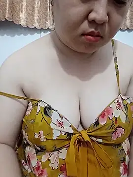 VyOanh2K online show from June 9, 4:29 pm